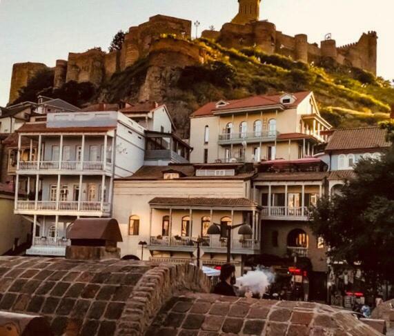 Mariele Apartment In The Heart Of Old Tiflis Dış mekan fotoğraf